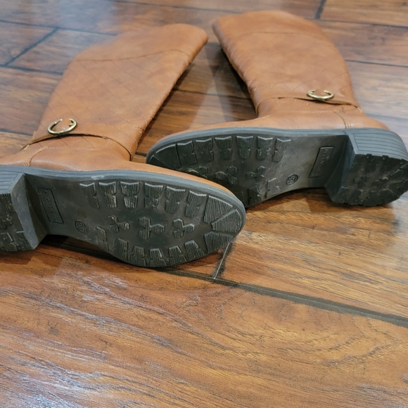 St. John's Bay boots - Picture 5 of 8